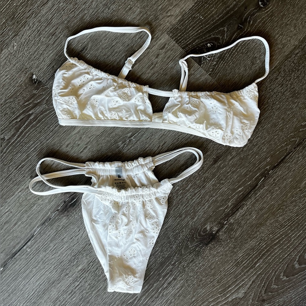 Blackbough Paige Eyelet Swim Set- White